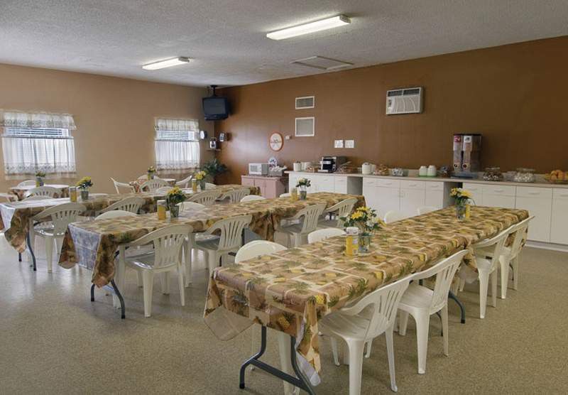 Howard Johnson By Wyndham Tropical Palms Kissimmee Bagian luar foto