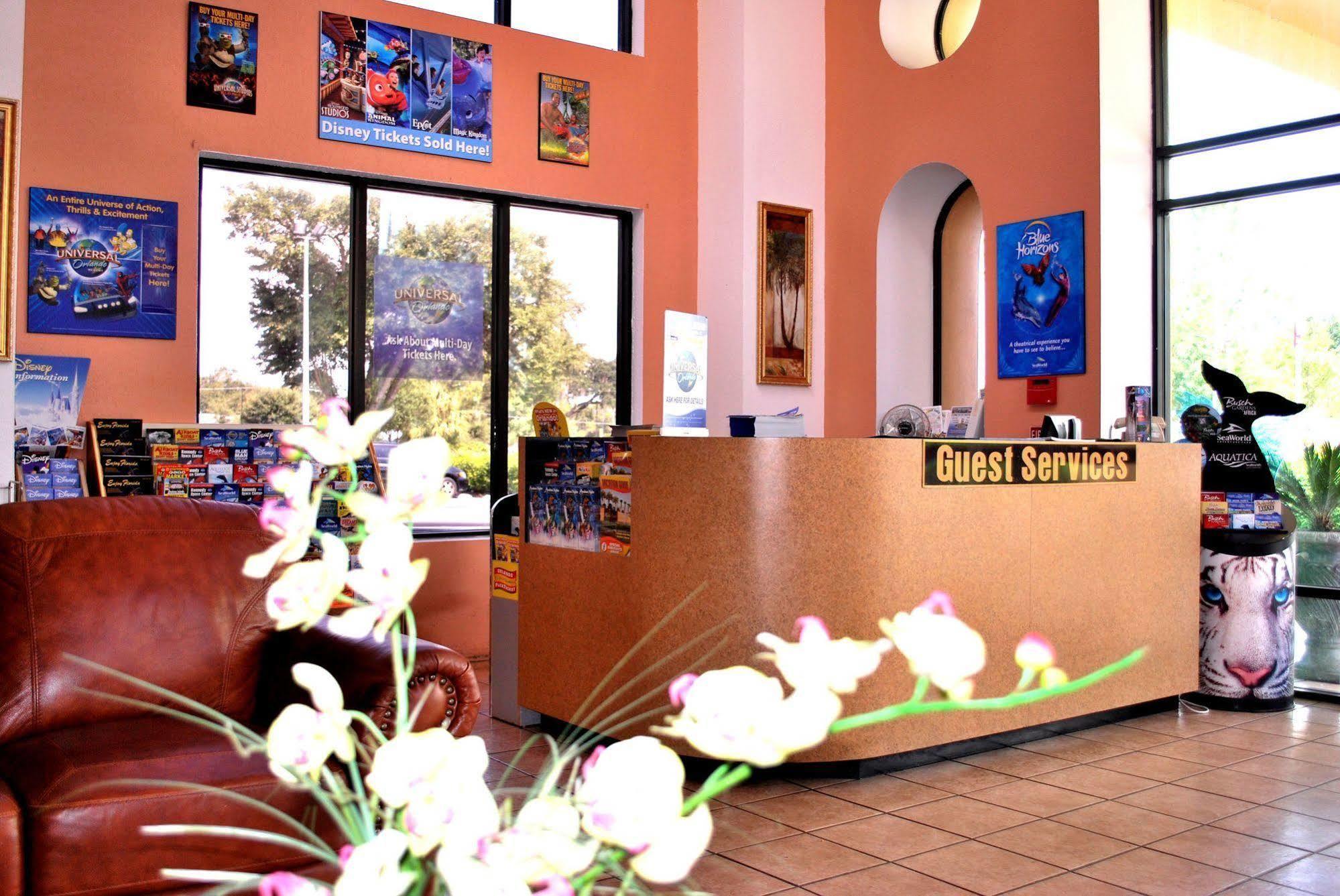 Howard Johnson By Wyndham Tropical Palms Kissimmee Bagian luar foto